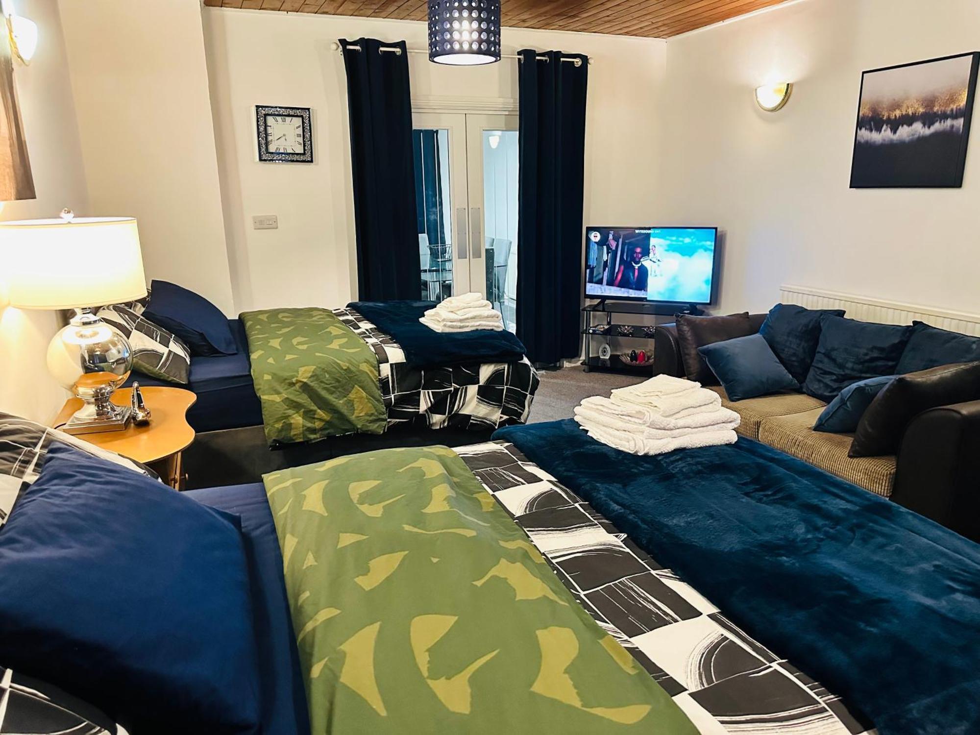 Modern 2 Bedroom Apt Derby City Luaran gambar